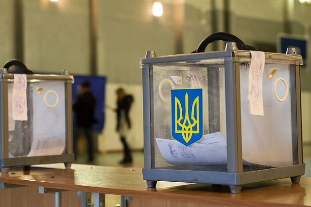Украинцы назвали фаворитов президентских выборов