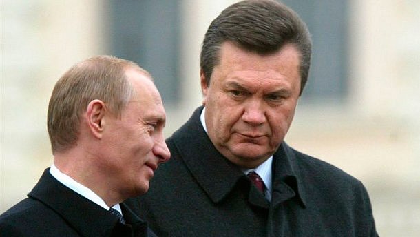 С Путиным общаюсь через аппарат - Янукович