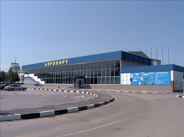 В аэропорту Симферополя издеваются над пассажирами