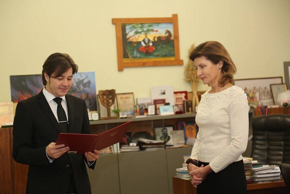 Возглавляемый женой Порошенко государственный фонд распределит за год 207,5 млн бюджетных средств
