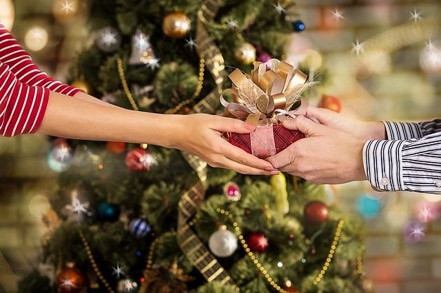 Это же просто подарок! Что такое подарочный комплаенс — инструкция к праздникам