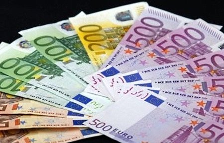 Курс евро на межбанке вырос на 1, 95 грн