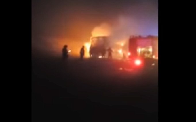 Автобус с российскими туристами сгорел дотла: появилось видео