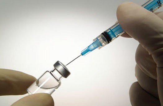 Кабмин настаивает на принятии закона о вакцинах - Яценюк