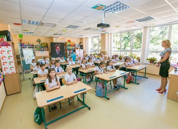 Новые эксперименты на детях в школах Луганска: подробности