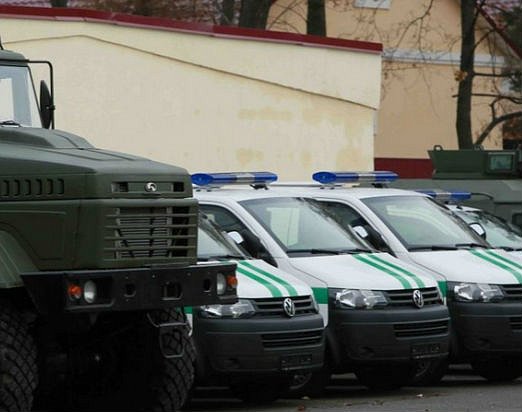 Госпогранслужба Украины получила 35 броневиков от представительства США 
