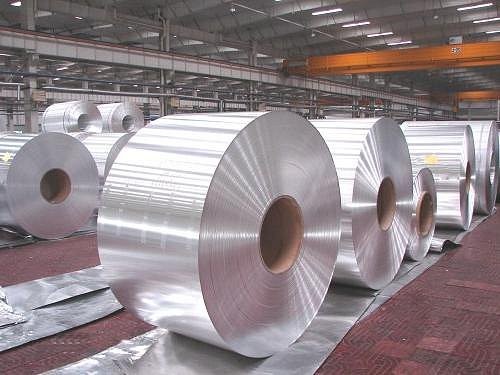 Компания Rusal прекращает инвестировать производство алюминия в Украине
