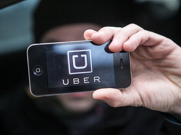 Киевлянин создал бот, помогающий сэкономить на поездках в Uber