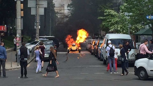 По улицам Киева разъезжал пылающий квадроцикл