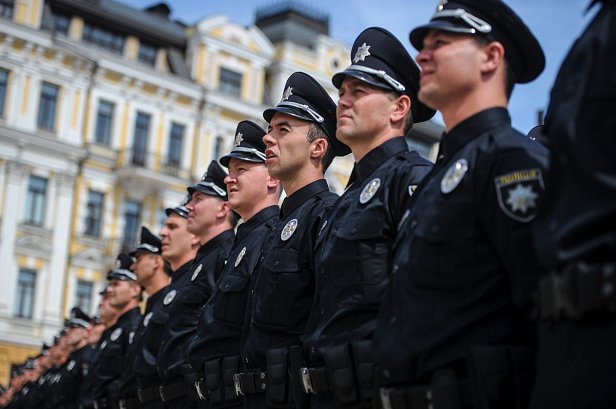 В Киеве открыли 430 вакансий в патрульной полиции на должность инспектора