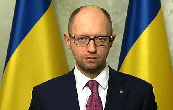 Арсений Яценюк требует у Рады срочной стабилизации банков Украины - Новости Украины