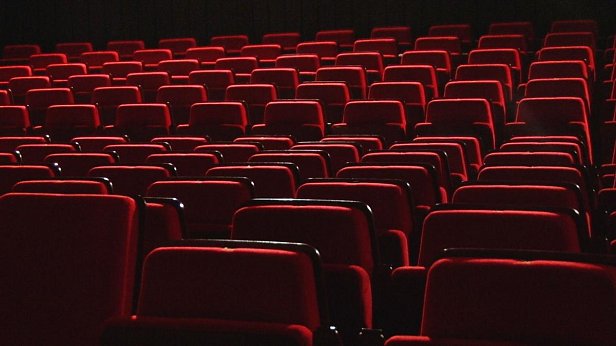 Закрылся крупнейший кинотеатр Украины