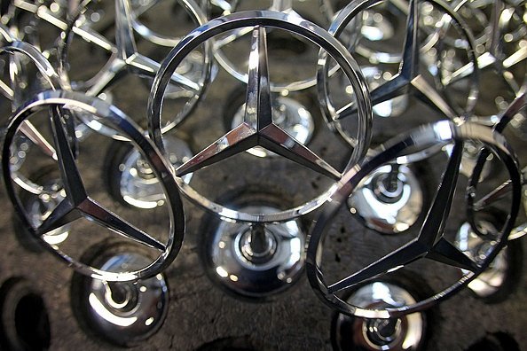  Mercedes-Benz в январе увеличила продажи на 15%