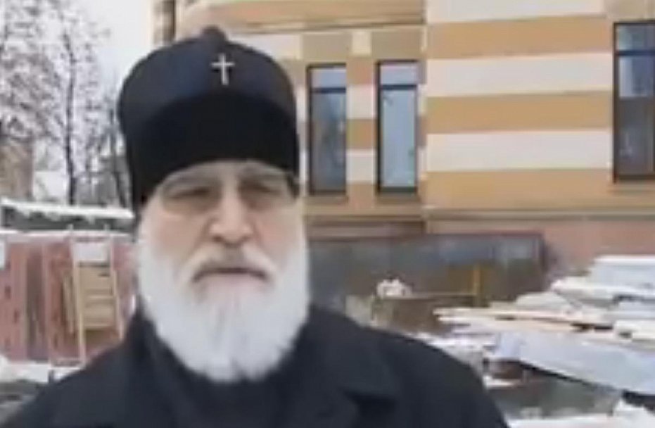 "Жизнь россиянина ничего не стоит": священник рассказал об опасности антипутинских протестов для мира. Видео