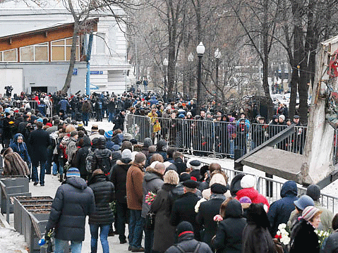 Прощание с Немцовым проходит в Москве