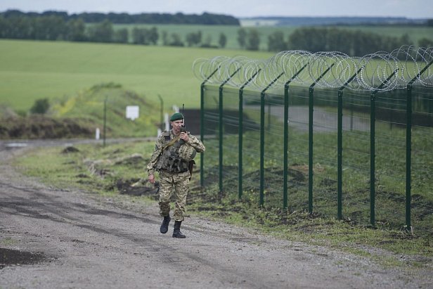 Россия предъявила обвинения двум похищенным украинским пограничникам