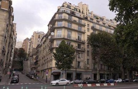 Депутат-радикал скрыл квартиру в центре Парижа