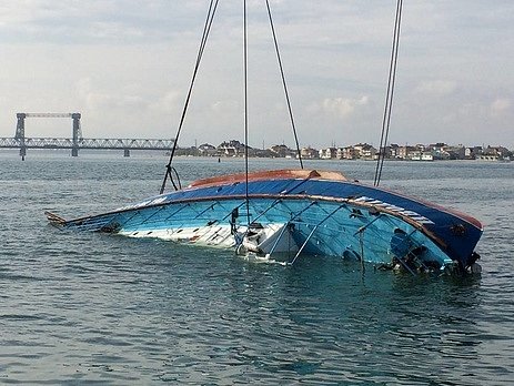 Одесский суд арестовал затонувший катер «Иволга»