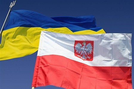 Украина заняла первое место в Польше по числу заявок на предоставление убежища 