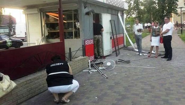 Владельцы МАФа в Броварах считают взрыв киоска расправой – СМИ