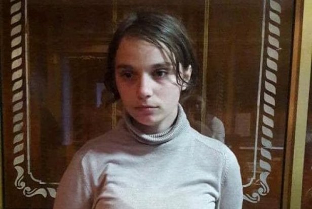 Без вещей и документов: под Киевом задержали сбежавшую из России девушку