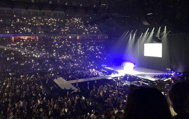 Ариана Гранде прокомментировала взрыв во время своего концерта в Манчестере