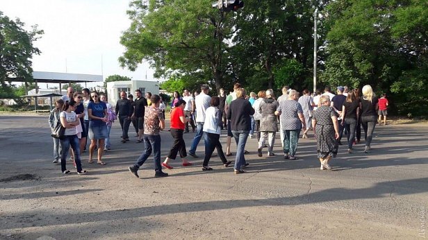Страшное ДТП в Одессе: люди заблокировали "дорогу смерти"
