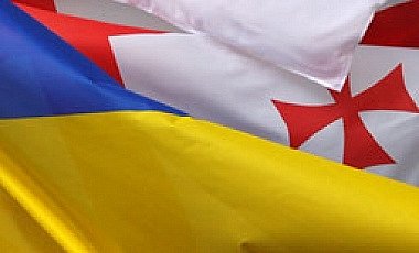 Порошенко: Украина и Грузия обязательно вернут свои территории