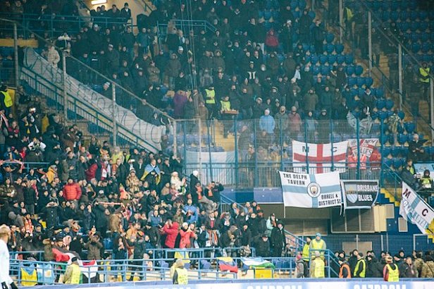 "Слава героям!" Фанаты "Манчестер Сити" поддержали бойцов АТО: опубликованы фото