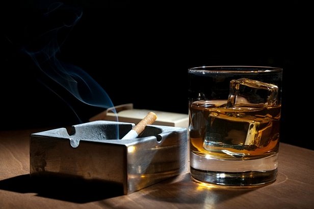В Украине взлетят цены на алкоголь и сигареты: к чему готовиться