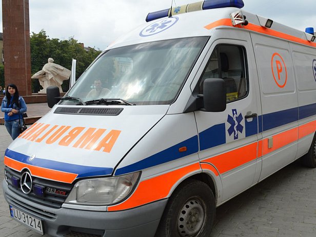 Полиция: боевики обстреляли Марьинку, местный житель получил осколочные ранения
