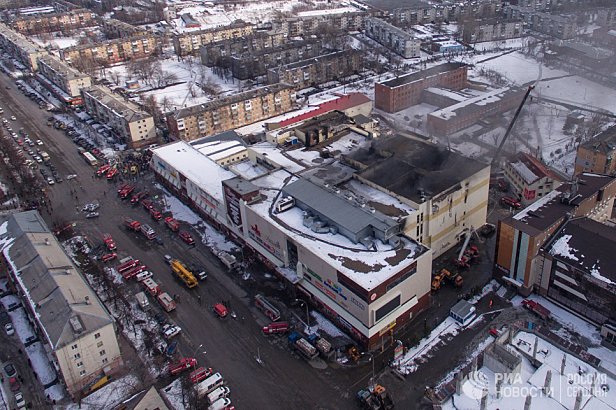 Пожар в Кемерово: сотрудница ТЦ пыталась спасти телевизор, а не людей