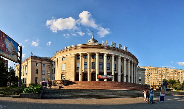 На фото здание Национального цирка в Киеве