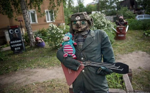 Фоторепортаж: как встречают в России украинских переселенцев