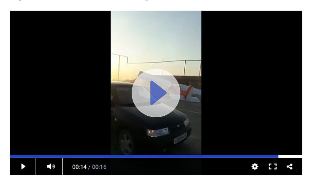 В России самолет врезался в автомобиль на пешеходном переходе (видео)