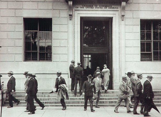 Американська торговельна палата була заснована у квітні 1912 року