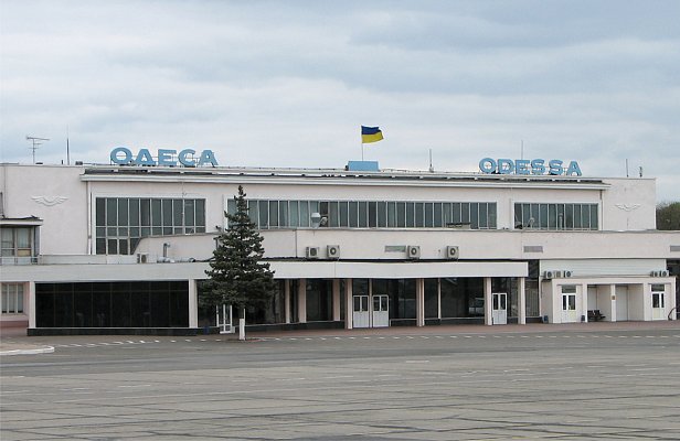 Срочно: полиция закрывает аэропорты по Украине