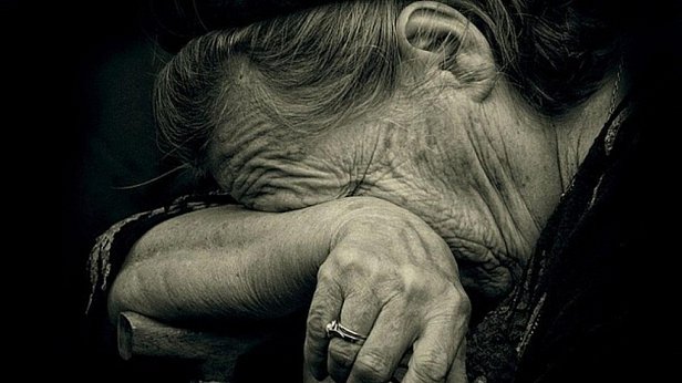 В Херсоне изнасиловали и расправились с пенсионеркой