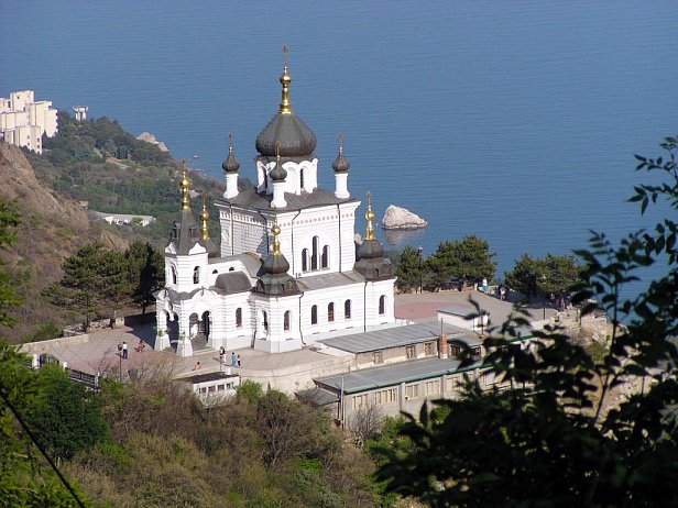 В Крыму решили помолиться за спасение туристического сезона