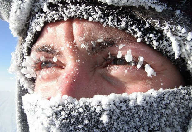 Ученые выяснили, почему люди не любят холода