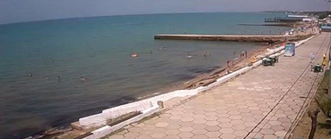Украинский журналист поднял на смех пустые пляжи Крыма (+7 фото)