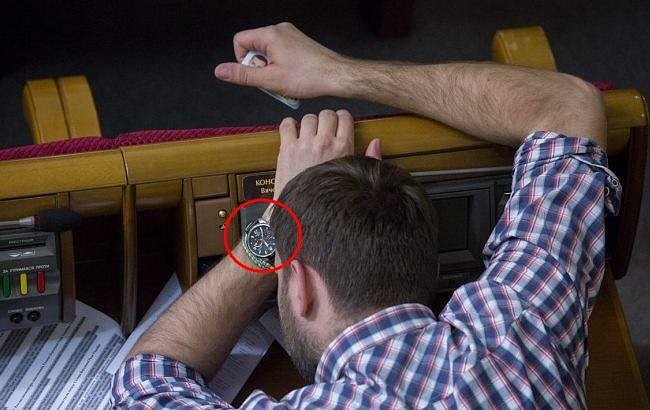 Парасюк «засветил» в Раде свои швейцарские часы. Фотофакт