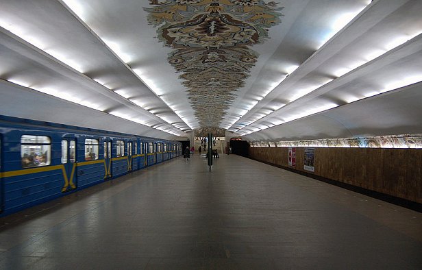 В киевском метрополитене приняли дополнительные меры безопасности из-за терактов в Бельгии