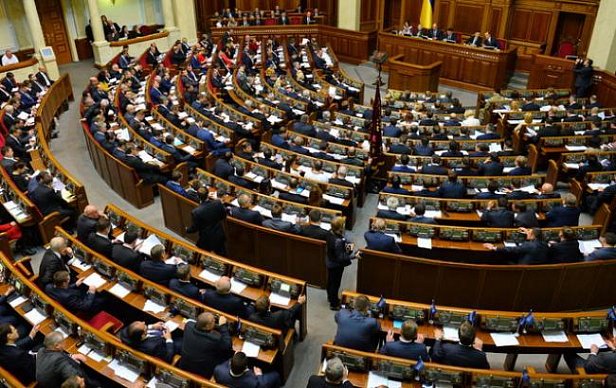 Рада сегодня заслушает отчет ВСК по Мукачево