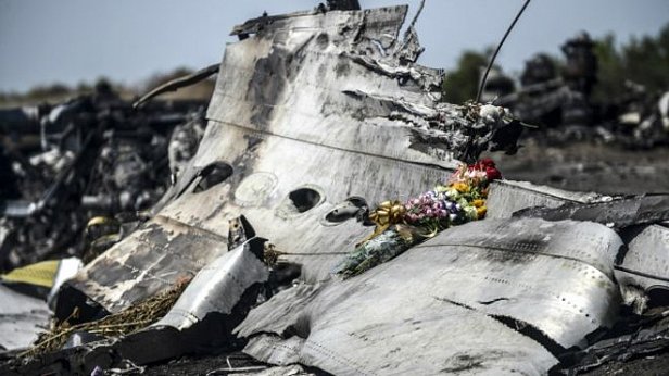 Обломки Боинг-777 в Донбассе