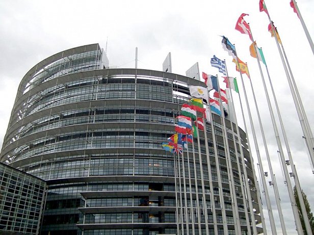 Европарламент примет резолюцию по Сенцову и Кольченко
