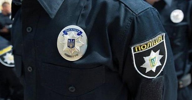 В Черновцах патрульные задержали буйного экс-милиционера