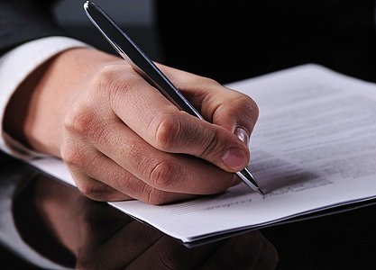 Порошенко подписал указ о получении гражданства иностранными кандидатами на должности в Кабмин 