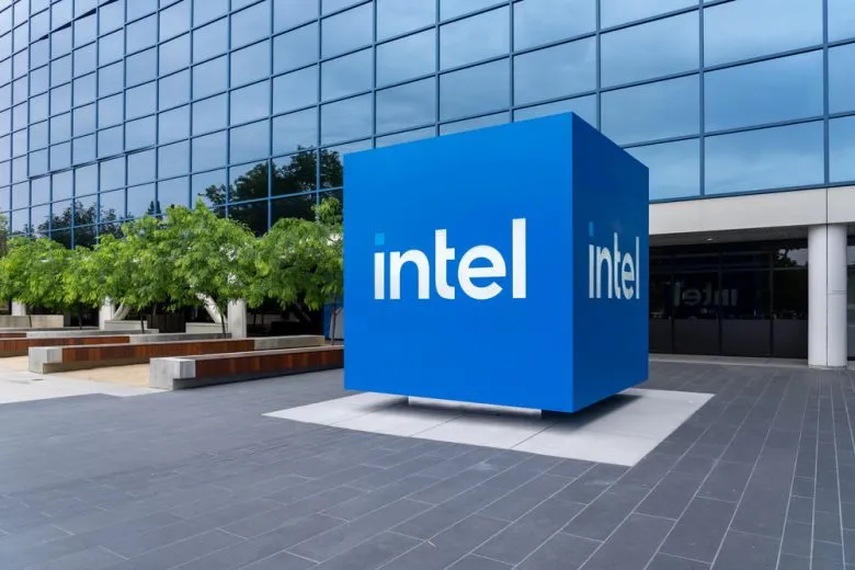 Компанию Intel могут разделить: Broadcom и TSMC заинтересованы в приобретении доли бизнеса