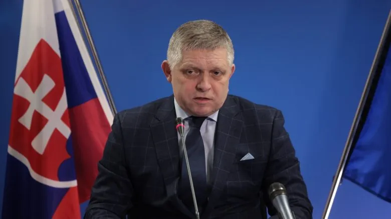 Фицо настаивает на возобновлении транзита газа по Украине как "жест благодарности" ЕС